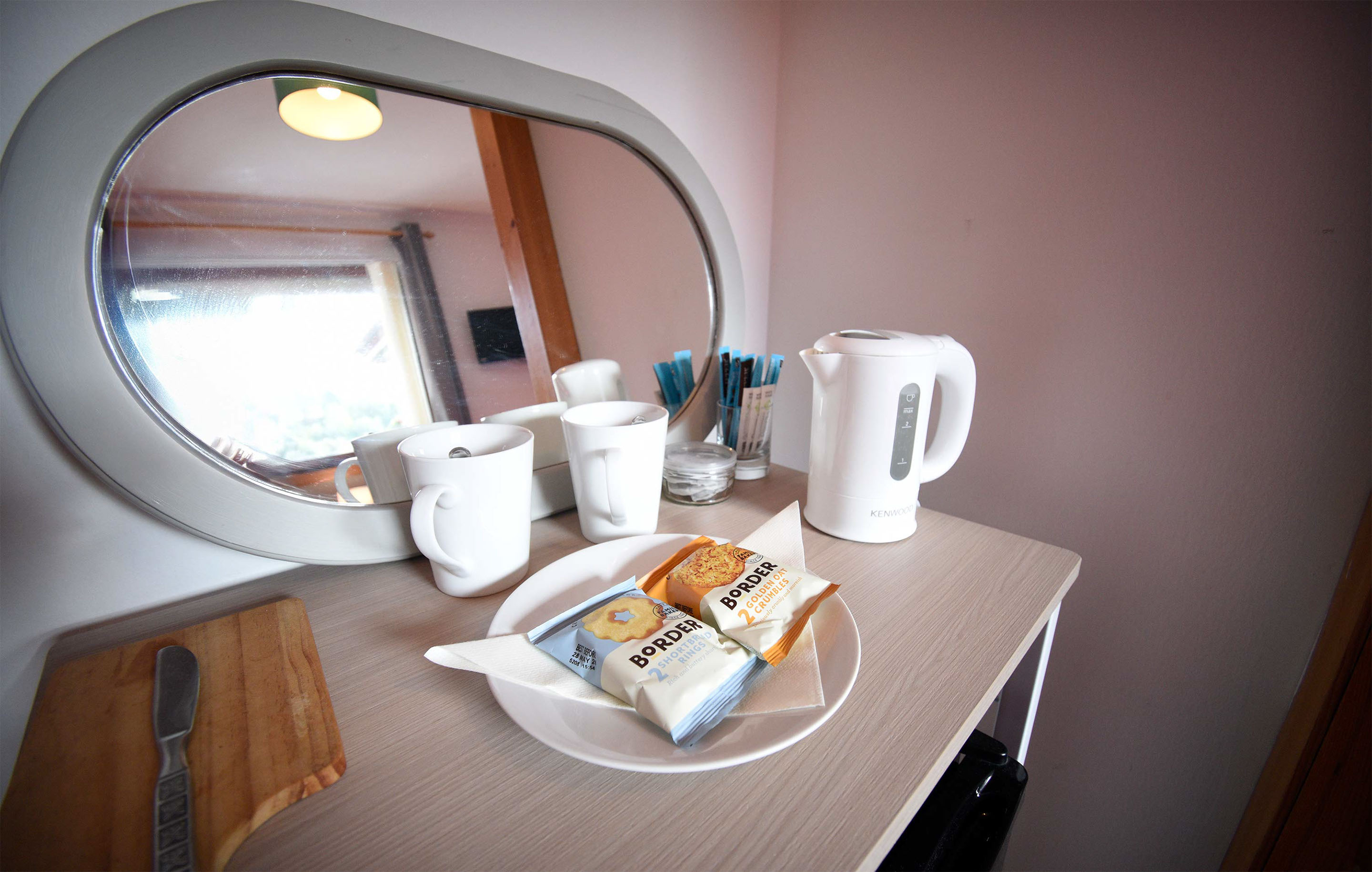 Our bed and breakfast accommodation contains a family room with king size bed and twin bed