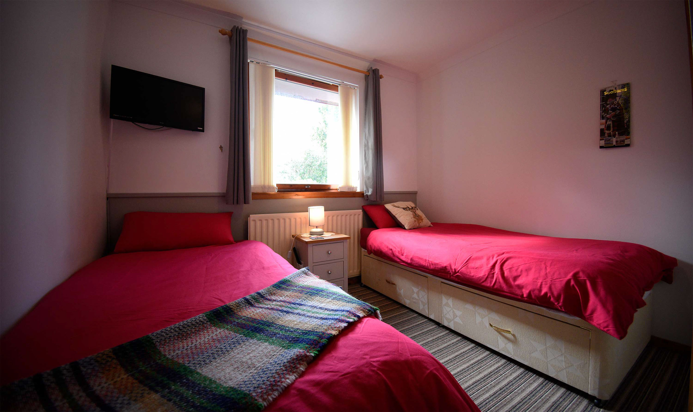 Stay in total comfort in Kenmore self catering accommodation in Staffin living room