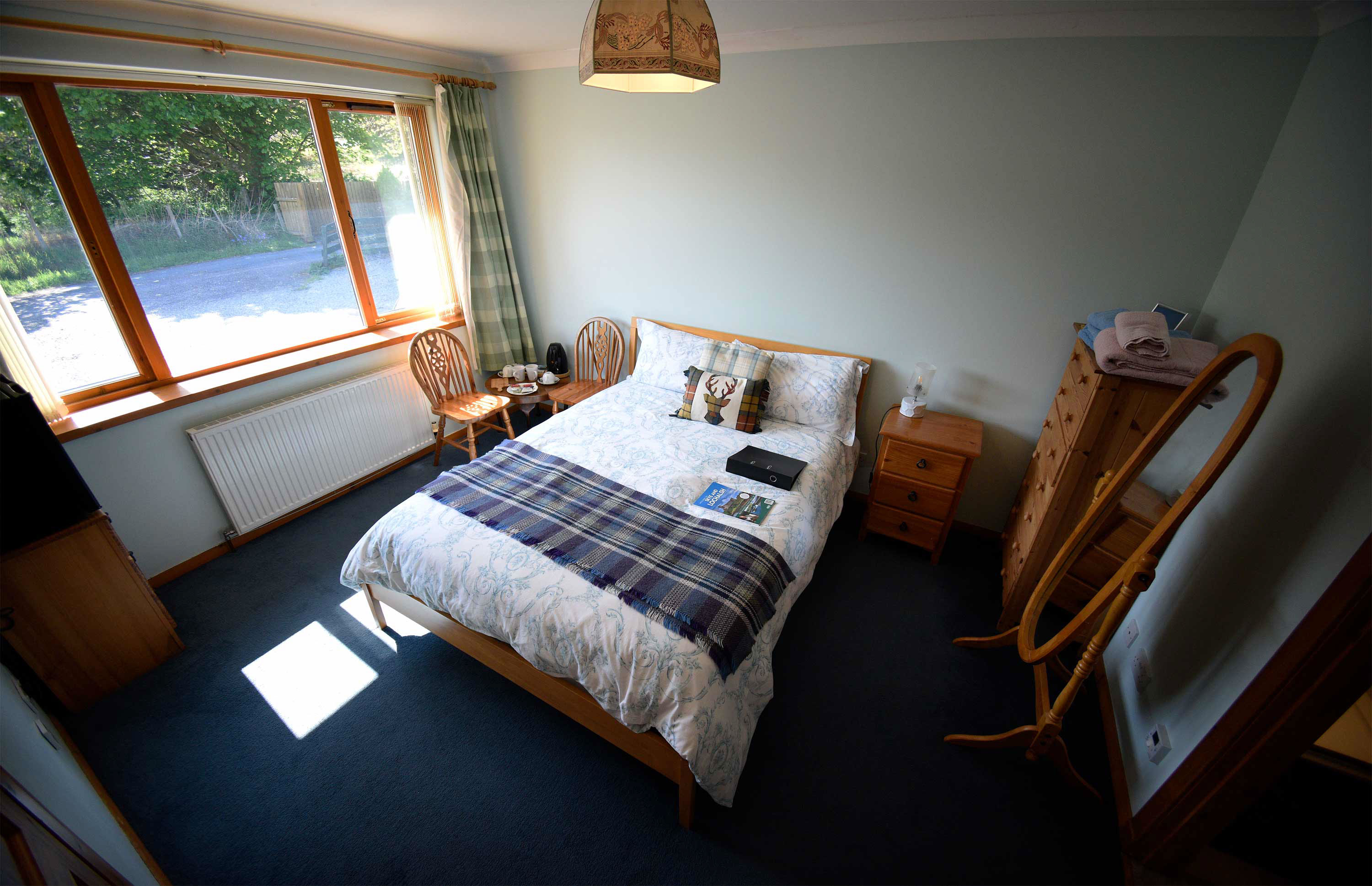 Gairloch View Bed and Breakfast is a sea view accommodation located near Staffin on the Isle of Skye