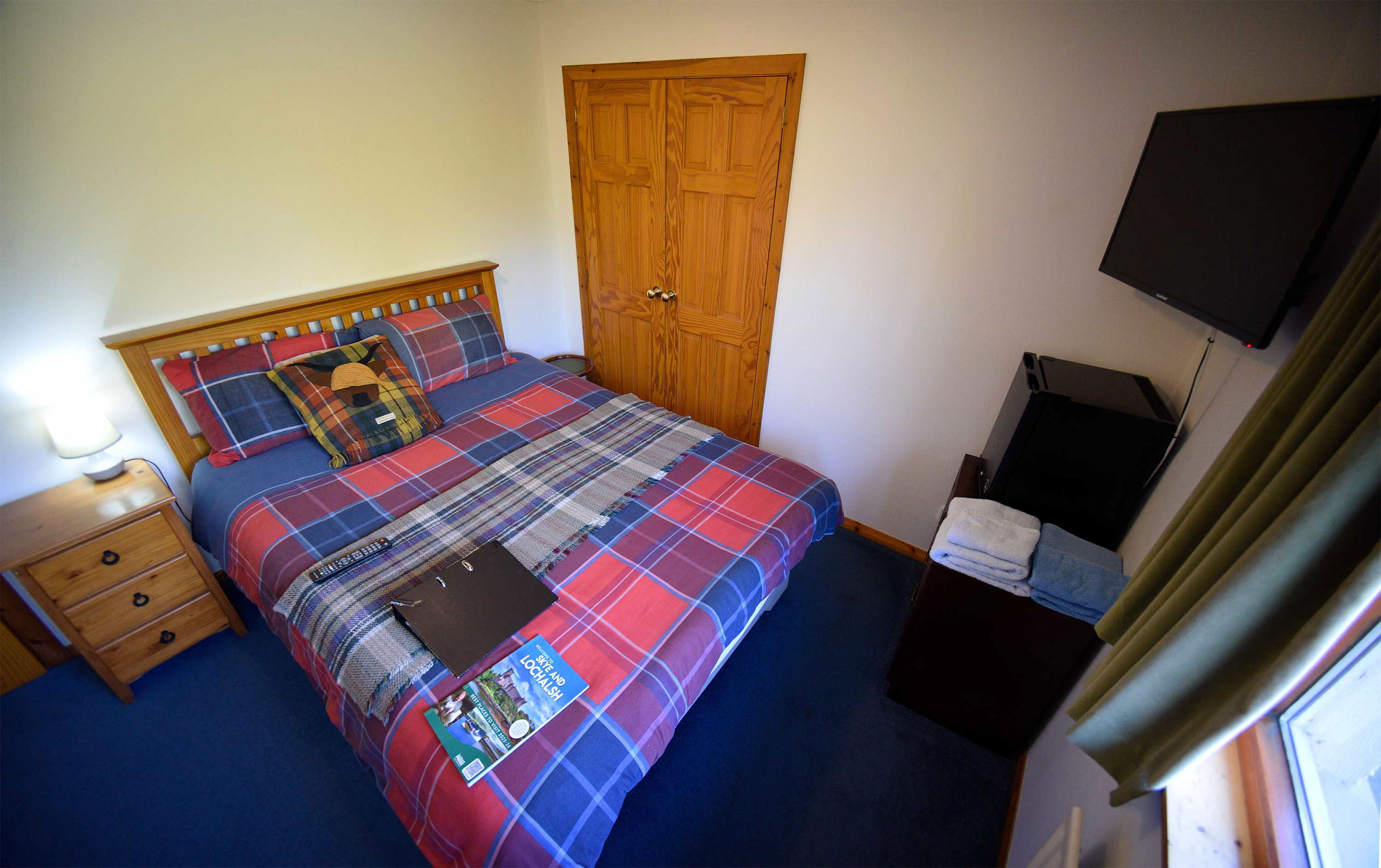 Gairloch View Bed and Breakfast accommodation with sea views living room
