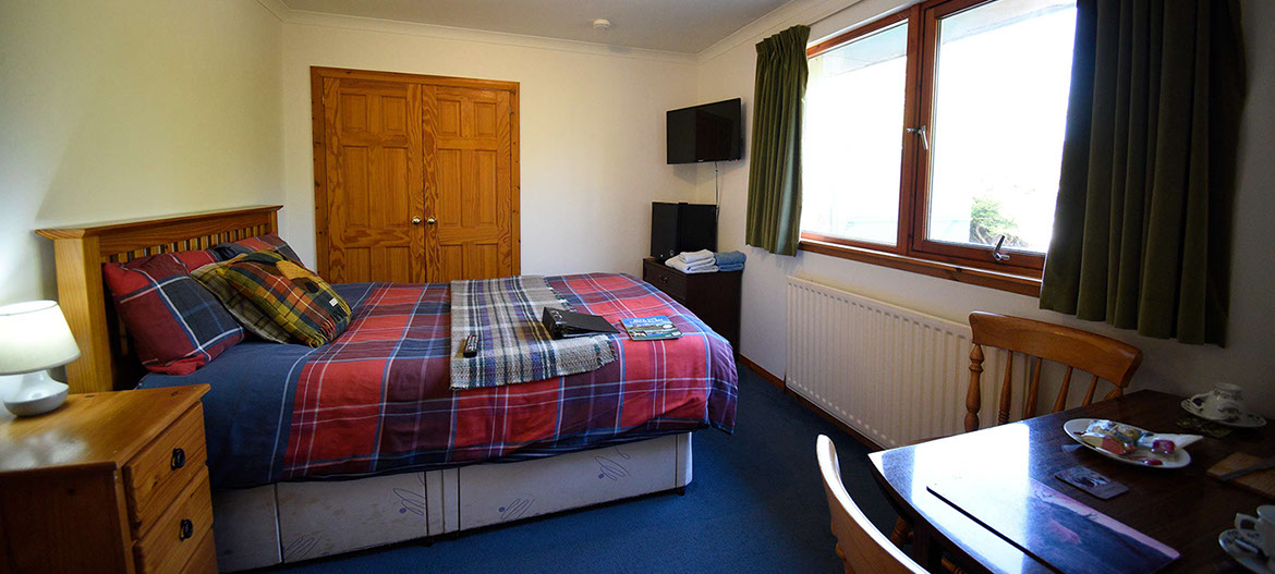 Kenmore Bed and Breakfast is a Portree Bed and Breakfast accommodation with Double rooms with widescreen TVs and WIFI