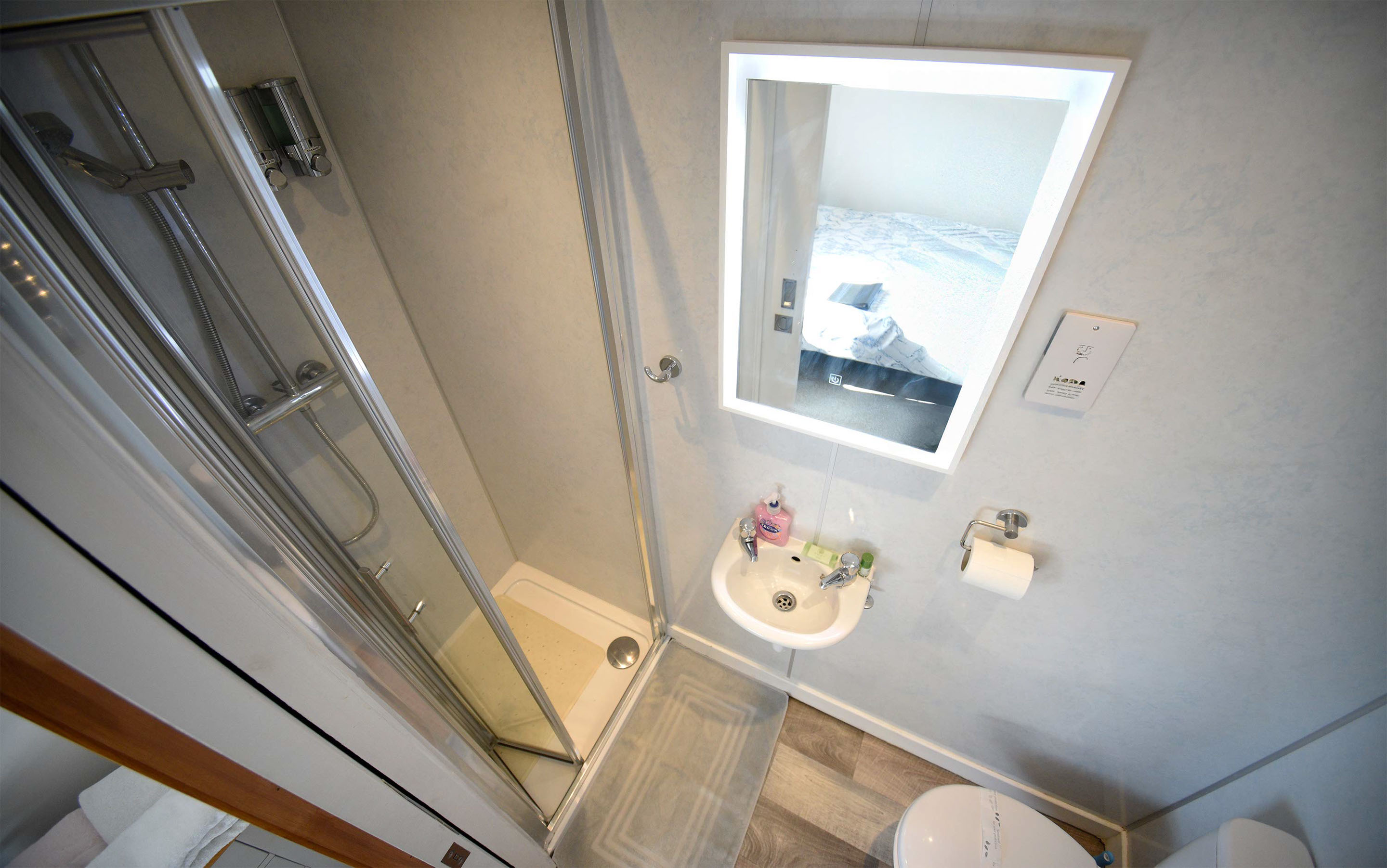 Gairloch View Bed and Breakfast contains a King Size Double bed with all bedding and linen provided