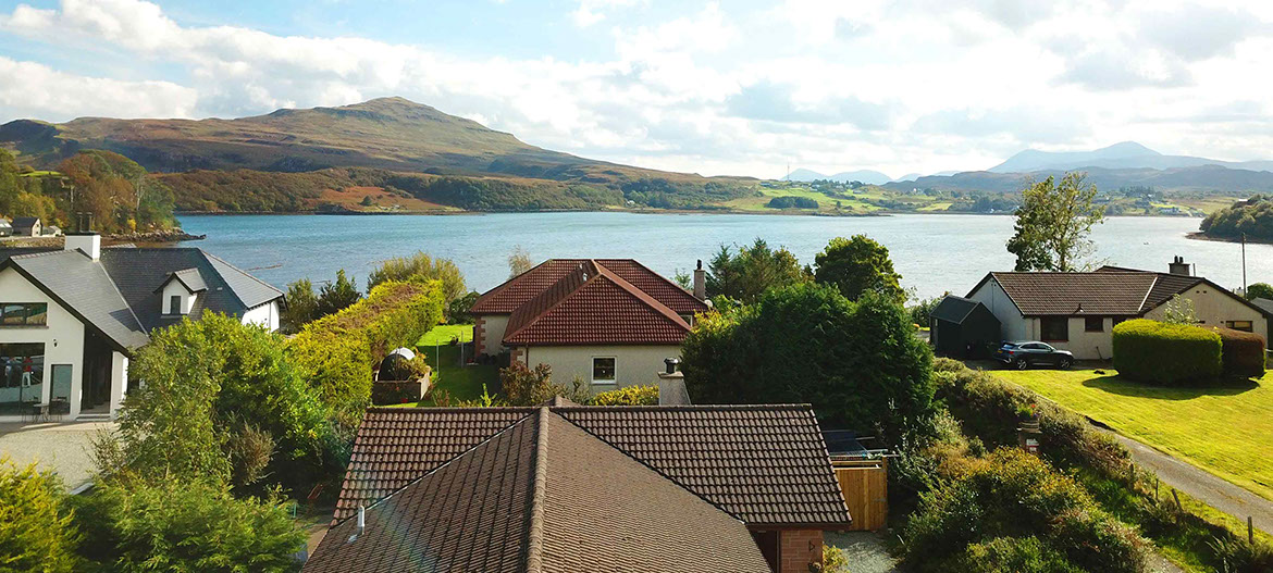 Kenmore Bed and Breakfast is located in Portree near the sea with private parking